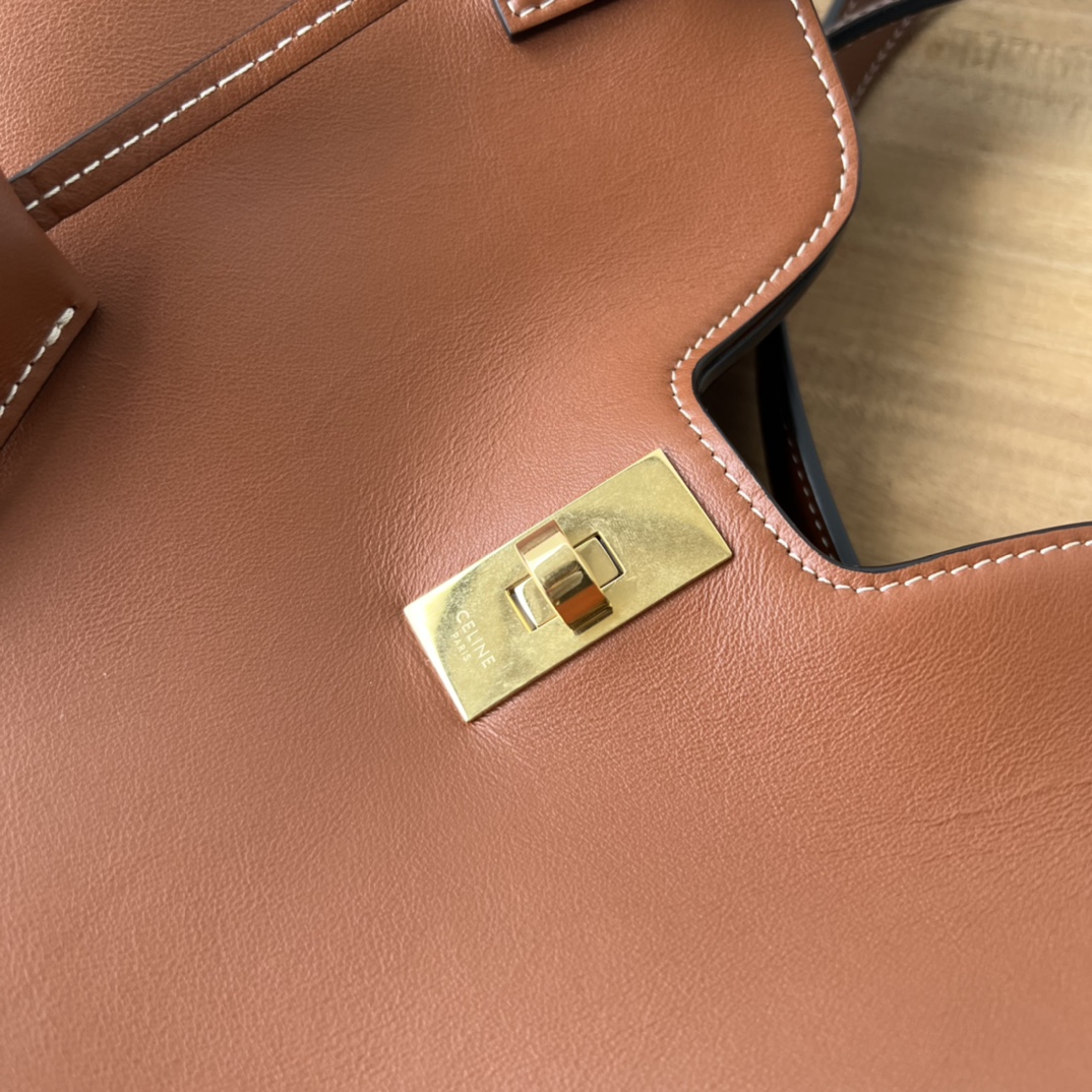 P2400 トートバッグ｜全鋼五金の大容量デザイン