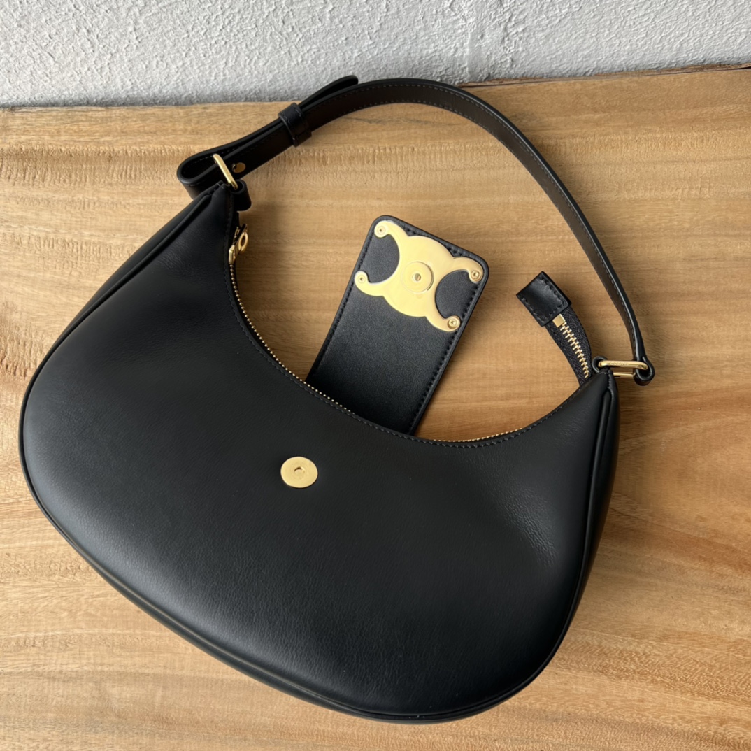 Ava 腋下包 P1600 新品 高級感あふれる復古デザイン