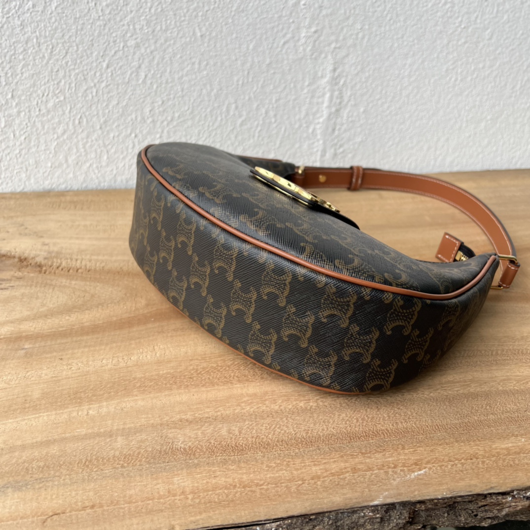 Ava 腋下包 P1300 新品 大ロゴ付きの復古デザイン