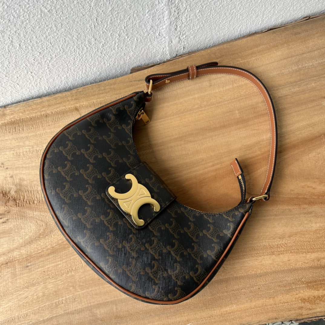 Ava 腋下包 P1300 新品 大ロゴ付きの復古デザイン