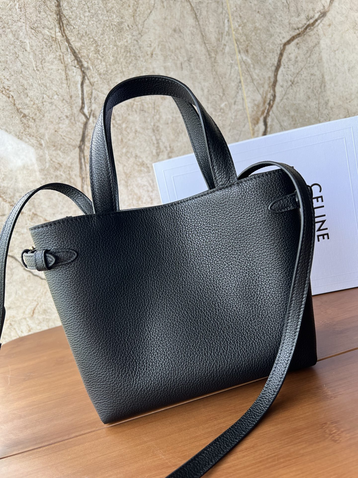 CABAS ANAIS 迷你手袋 粒面牛皮革仕様のトートバッグ