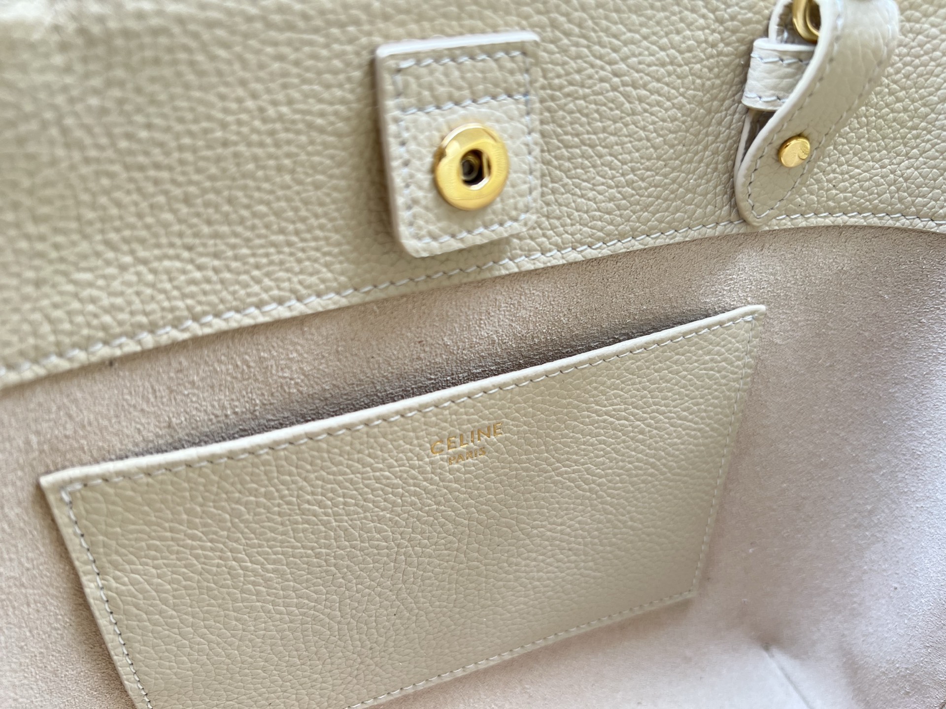 CABAS ANAIS ミニトートバッグ 粒面牛皮革製