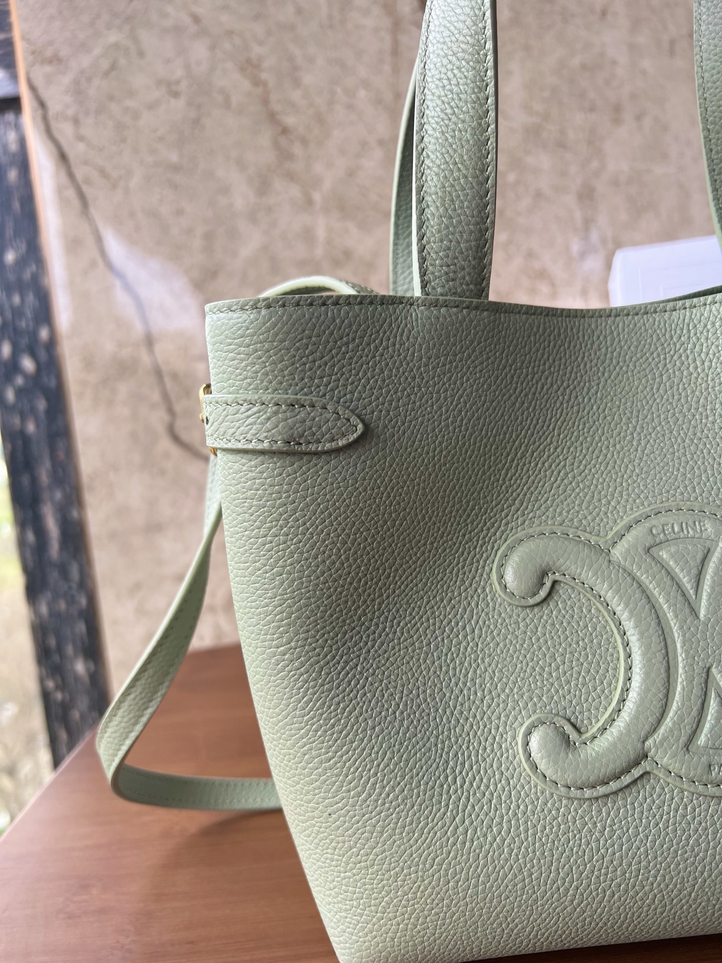 CABAS ANAIS ミニ手袋 粒面牛皮革製 高級感あふれるトートバッグ