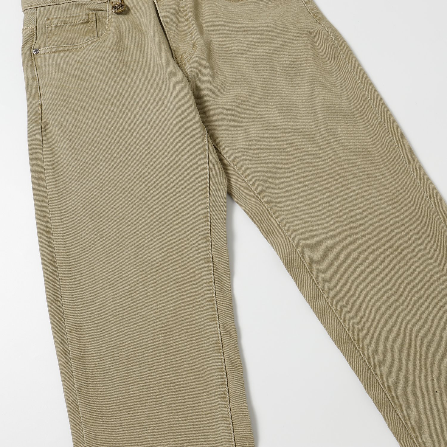 Versace Van Sages 2024s Jeans: Modern Innovation in Classic Style - 图片 7