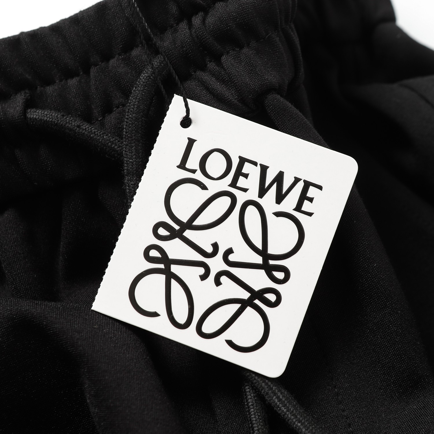 Loewe 24fw Embroidered Pants: High-quality fabric, intricate embroidery, flattering cut for leg lines. - 图片 7