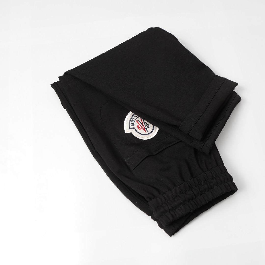 High-End Gold Embroidered Pants with Custom Design and Premium Comfort - 图片 8