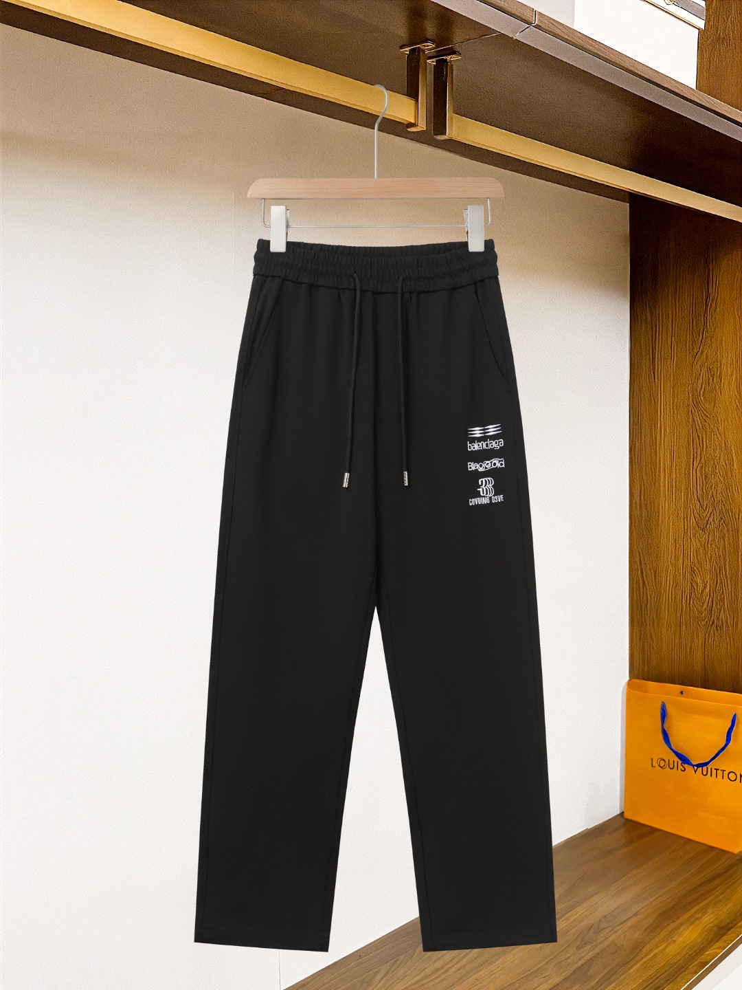 “Paris House 2025 Tweezers: High-Quality Tailored Fabrics for Ultimate Comfort”