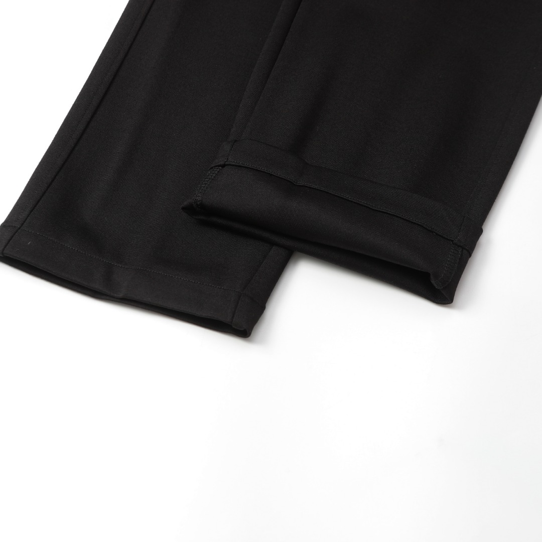 Prada 2025s: High-Quality Faceware with Impeccable Detail and Comfort - 图片 8