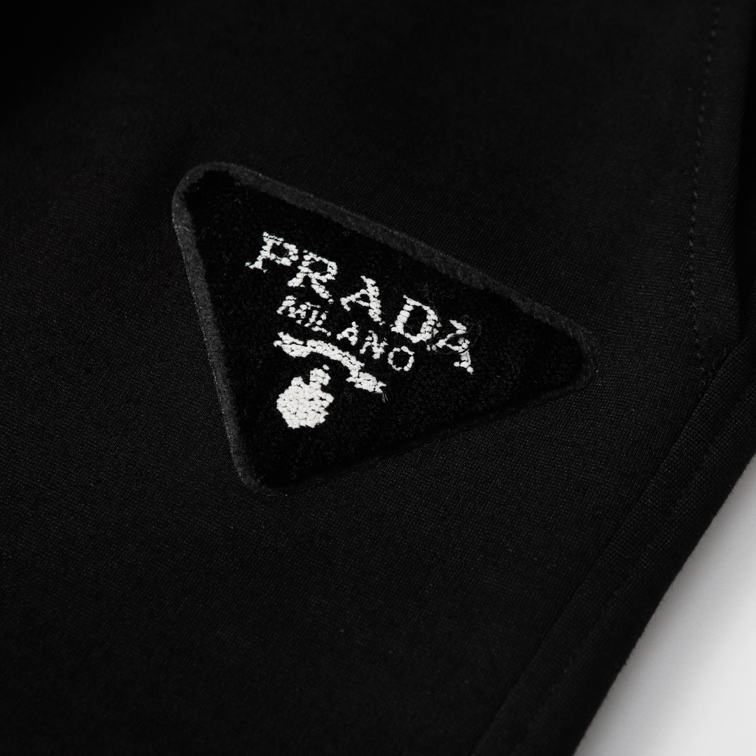 Prada 2025s: High-Quality Faceware with Impeccable Detail and Comfort - 图片 6