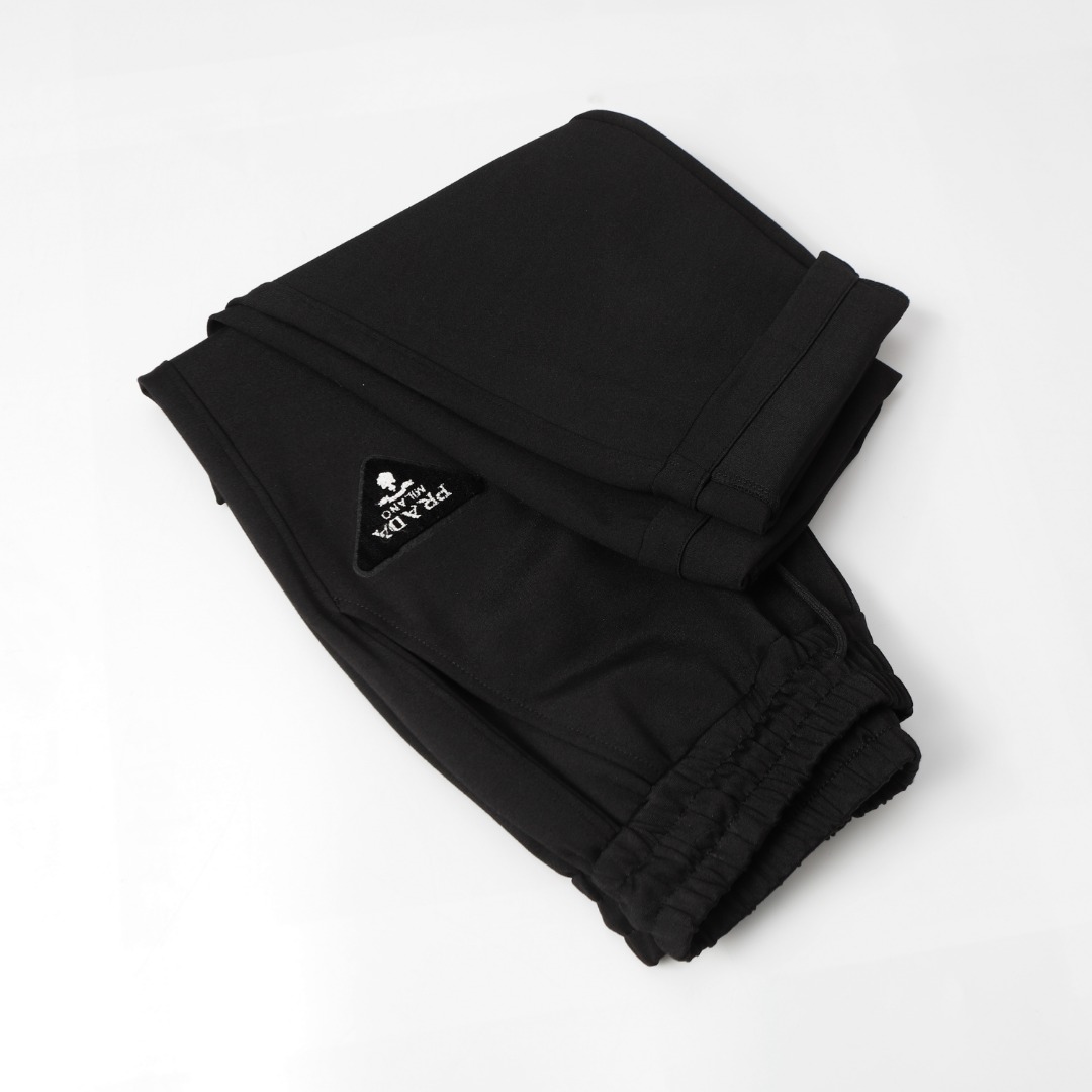 Prada 2025s: High-Quality Faceware with Impeccable Detail and Comfort - 图片 3