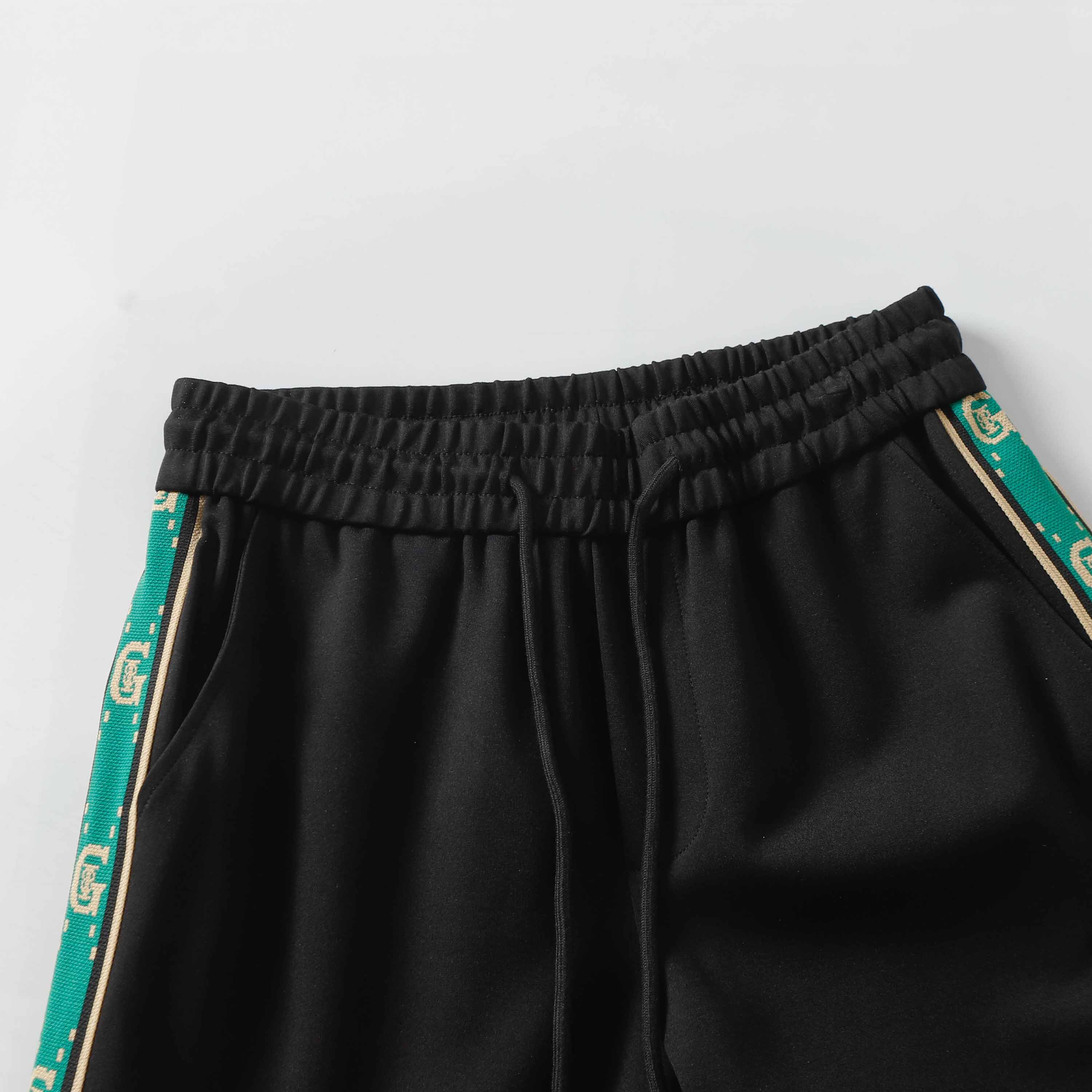 “High-Quality Knitted Recital Shorts with Classic LOGO, Stylish and Comfortable” - 图片 3