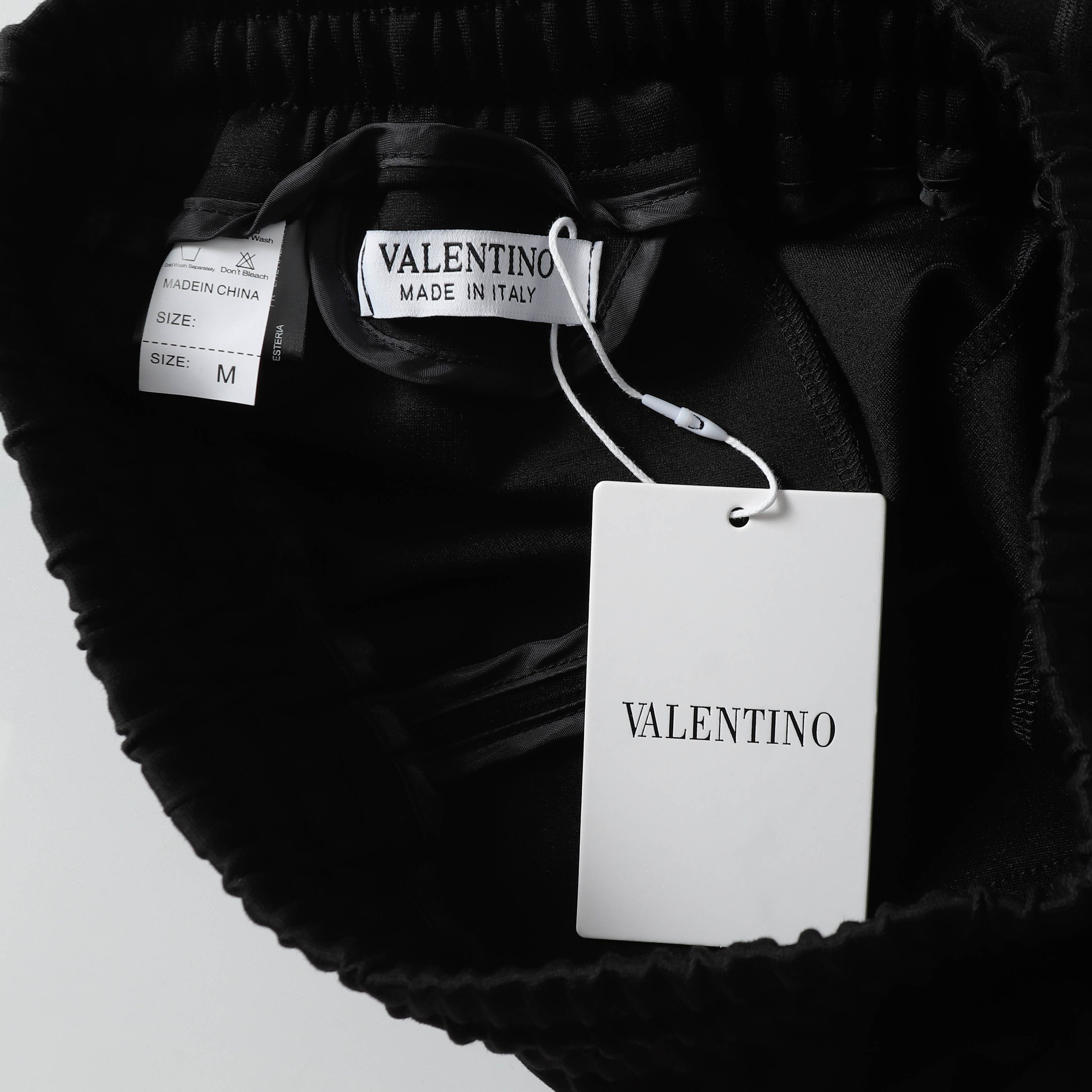 华伦天奴  休闲短裤服装 7