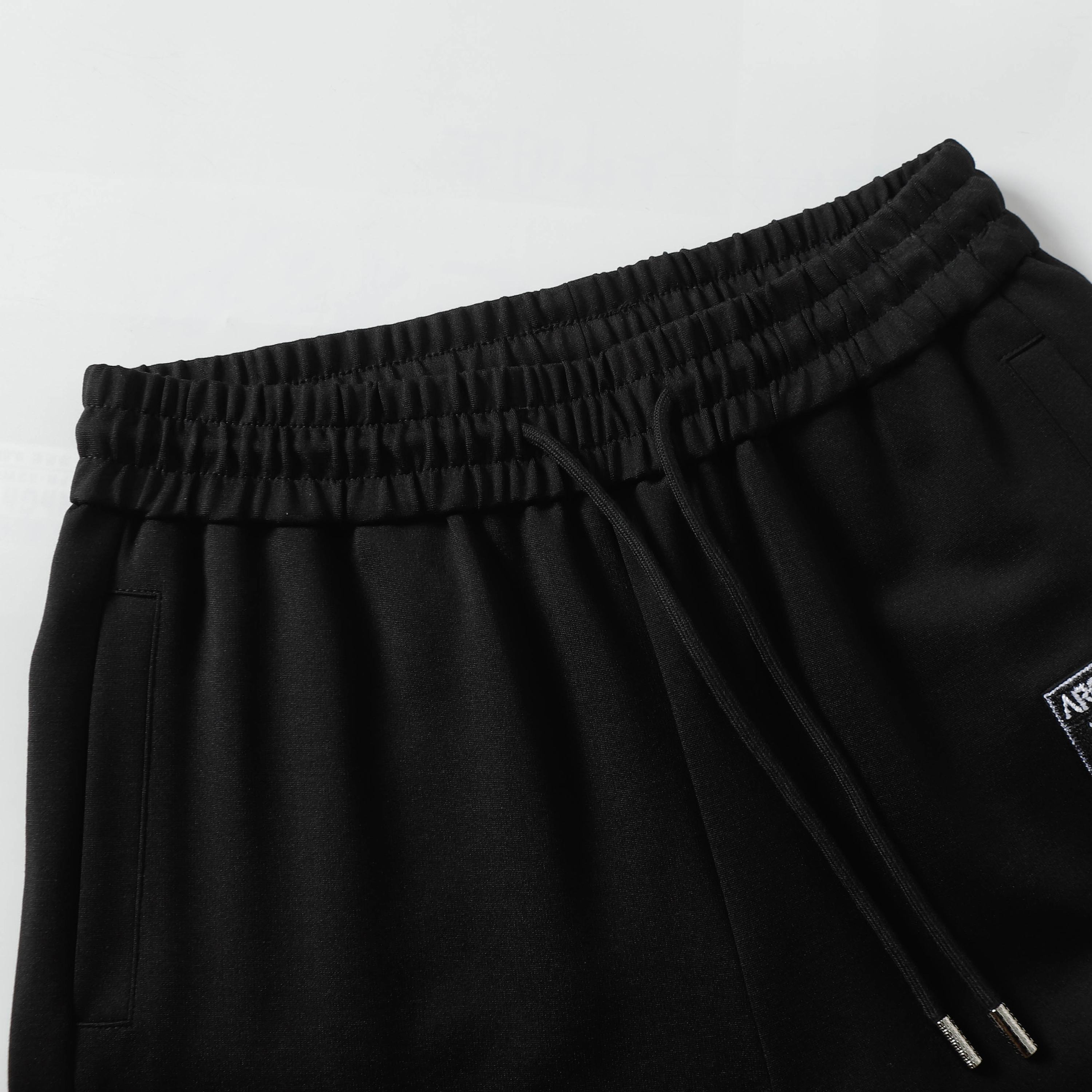 High-quality Leisure Sports Shorts in Modern Classic Style with Unique Fabric. - 图片 3