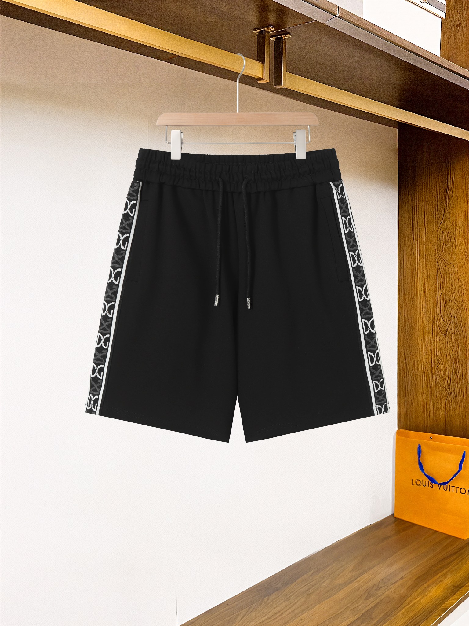 New Leisure Shorts with Crotch Design and Custom Fabric – D237# DG 2025 - 图片 1
