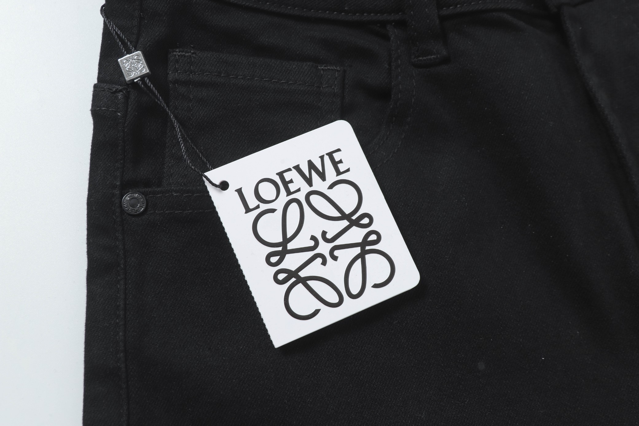 Top European Fabric Loewe YS608 Spring Collection: Comfortable, Fashionable, Versatile. - 图片 6