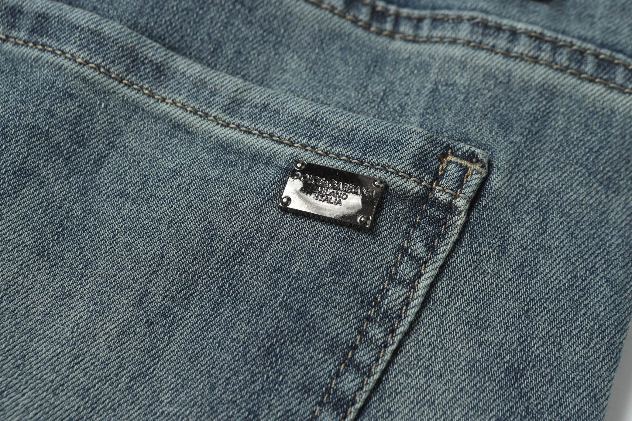 Exclusive High-End Jeans: Dolce & Gabbana Dougabana – Customized Fabric, Impeccable Detail, High Quality - 图片 4