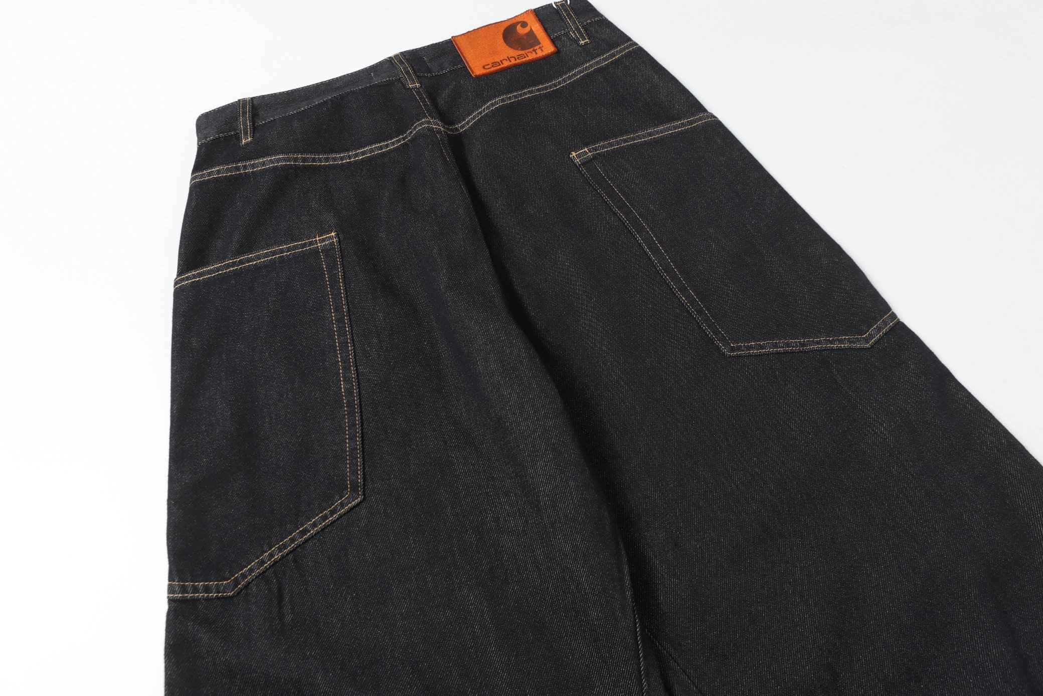 High-Quality Hallon Swords: Market-Class Groceries vs. Premium Version Comparison - 图片 4