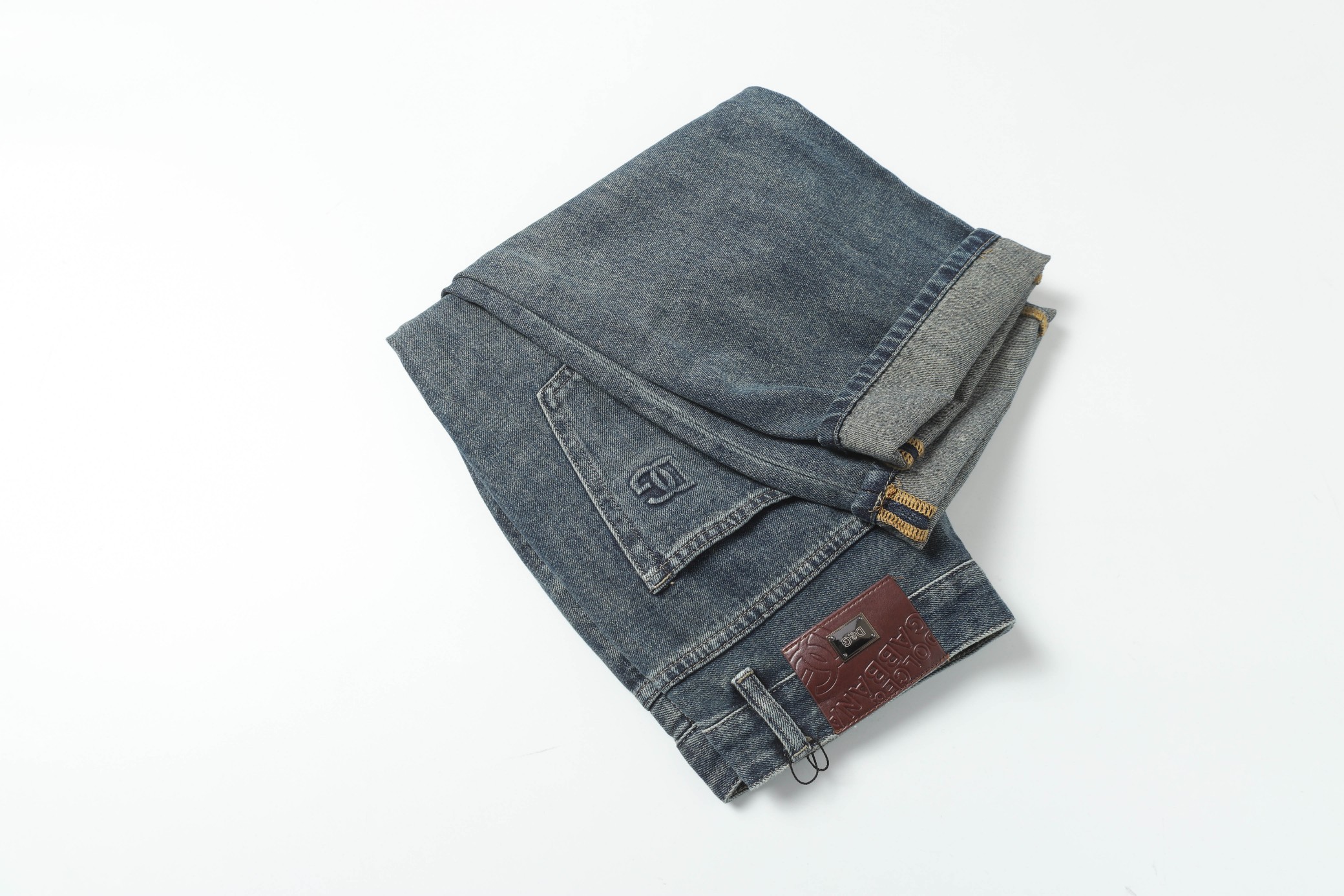 Exclusive High-End Jeans: Dolce & Gabbana YS G386# – Customized Fabrics, Impeccable Details, High Quality - 图片 3