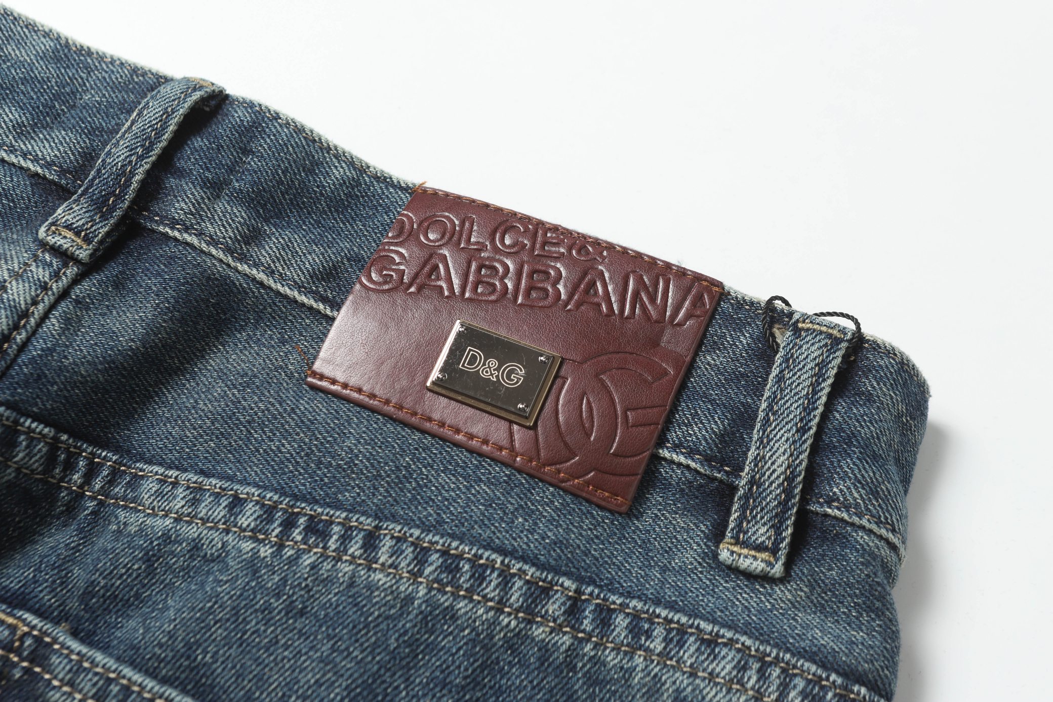 Exclusive High-End Jeans: Dolce & Gabbana YS G386# – Customized Fabrics, Impeccable Details, High Quality - 图片 6