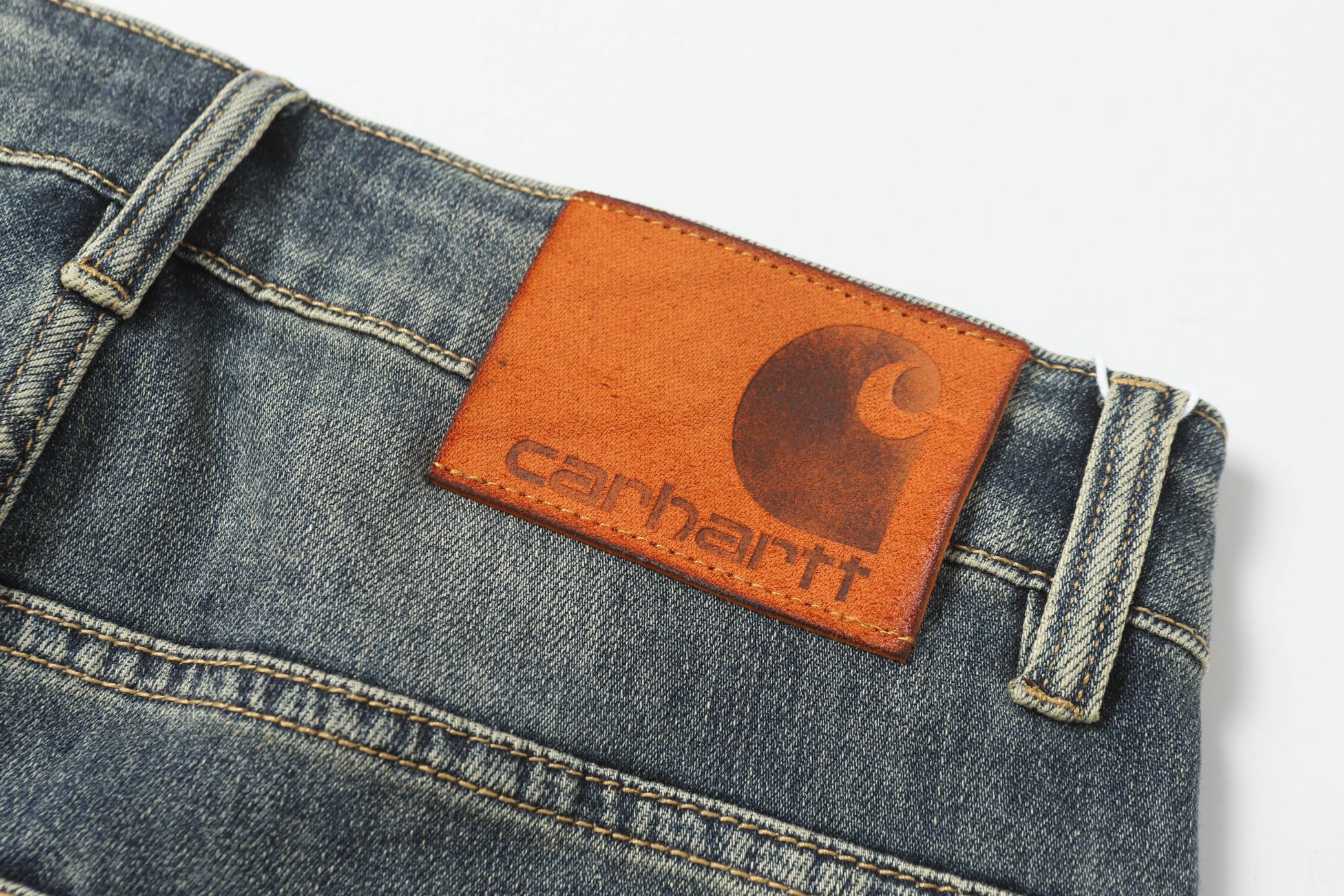 Comparison of High-Quality Carhartt Karat Jeans with Market Variants - 图片 5