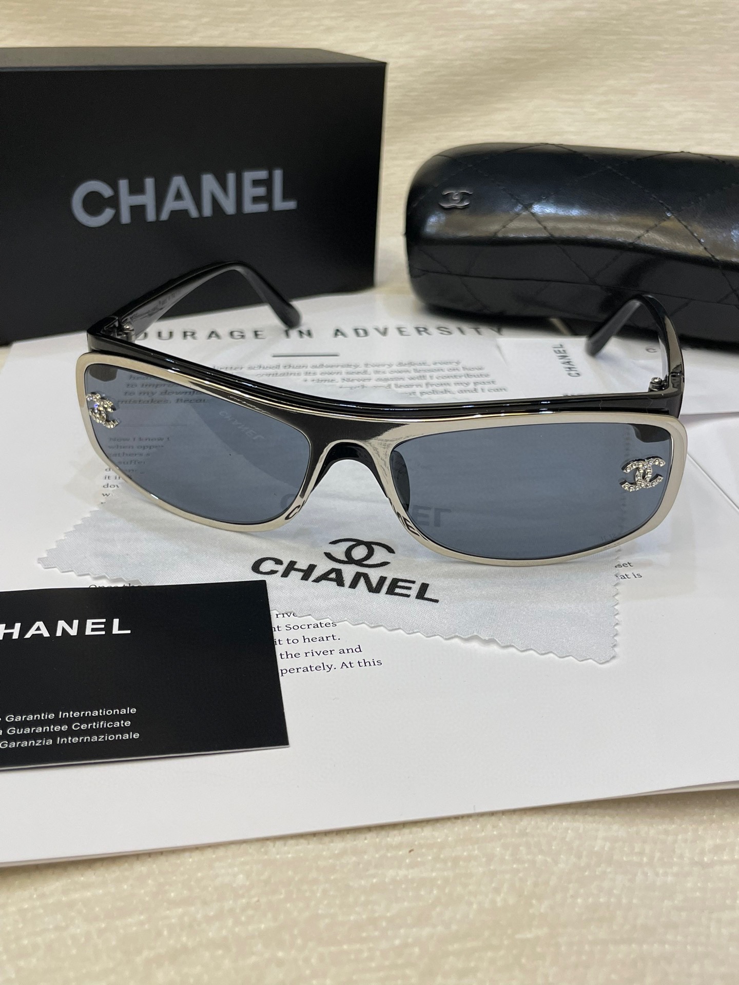 Réplique de qualité
 Chanel Designer
 Lunettes De Soleil Vintage