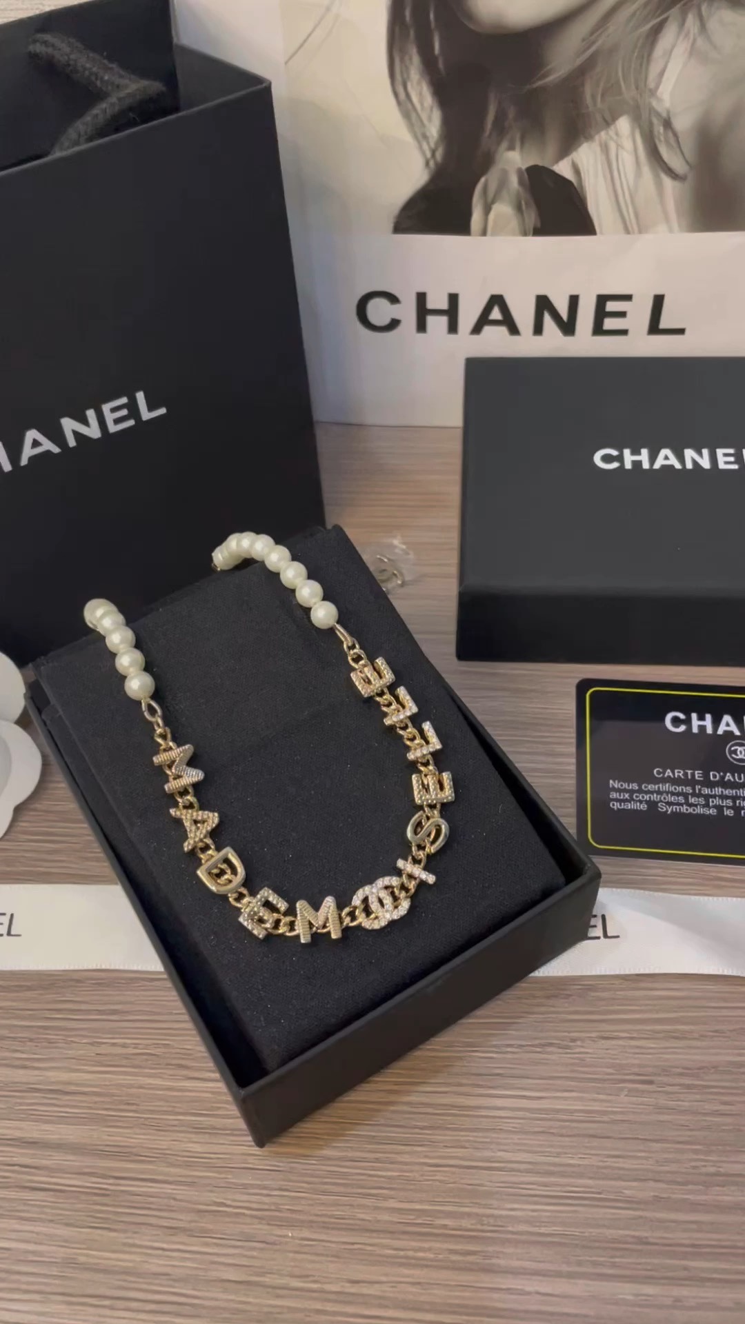 Chanel qualité du miroir
 Bijoux Colliers & Pendentifs Chine en ligne