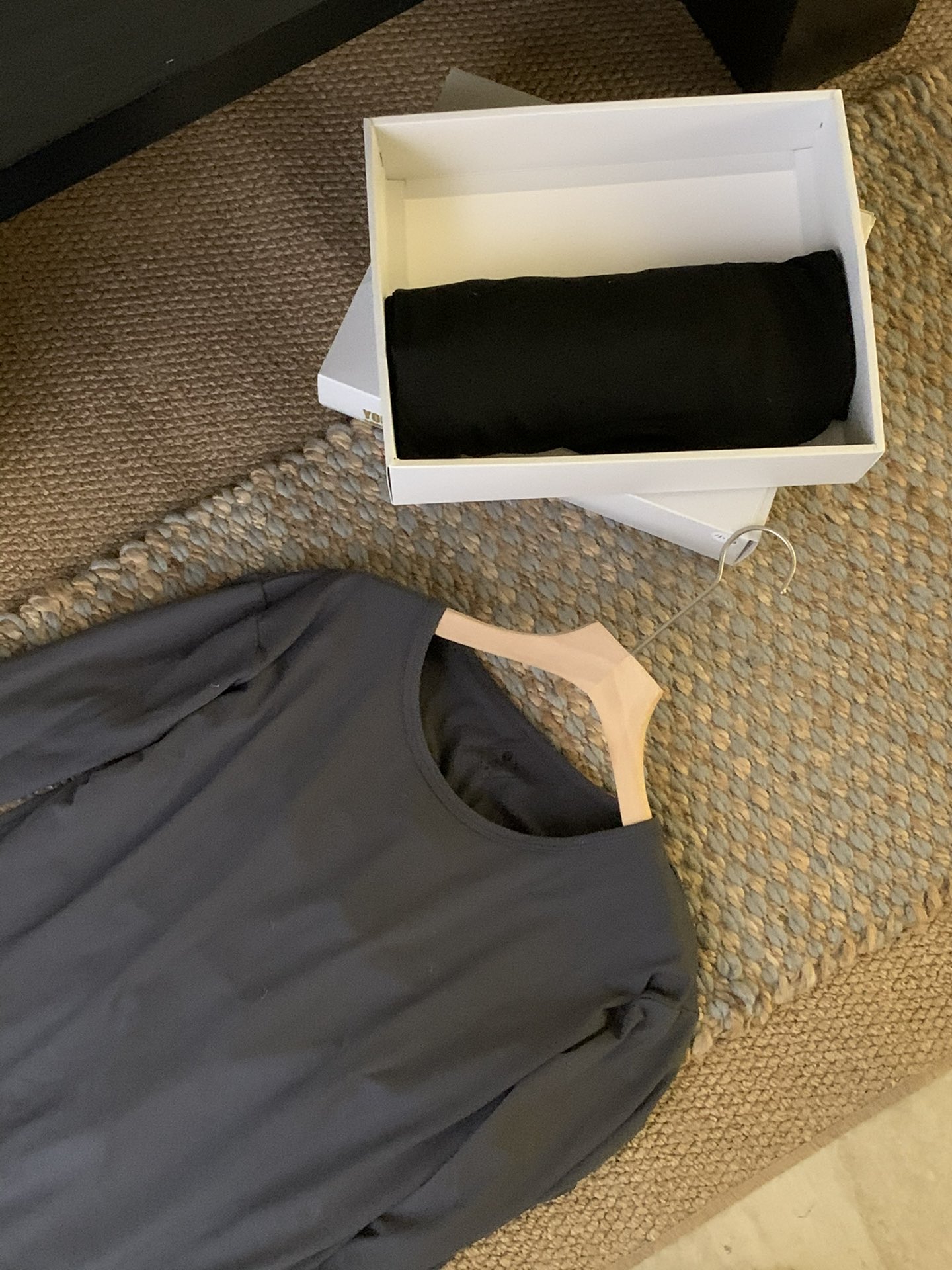 路易威登 Louis Vuitton 高定典藏名品高定成衣时装外套连衣裙衬衫T恤 #CC73F6FD 5