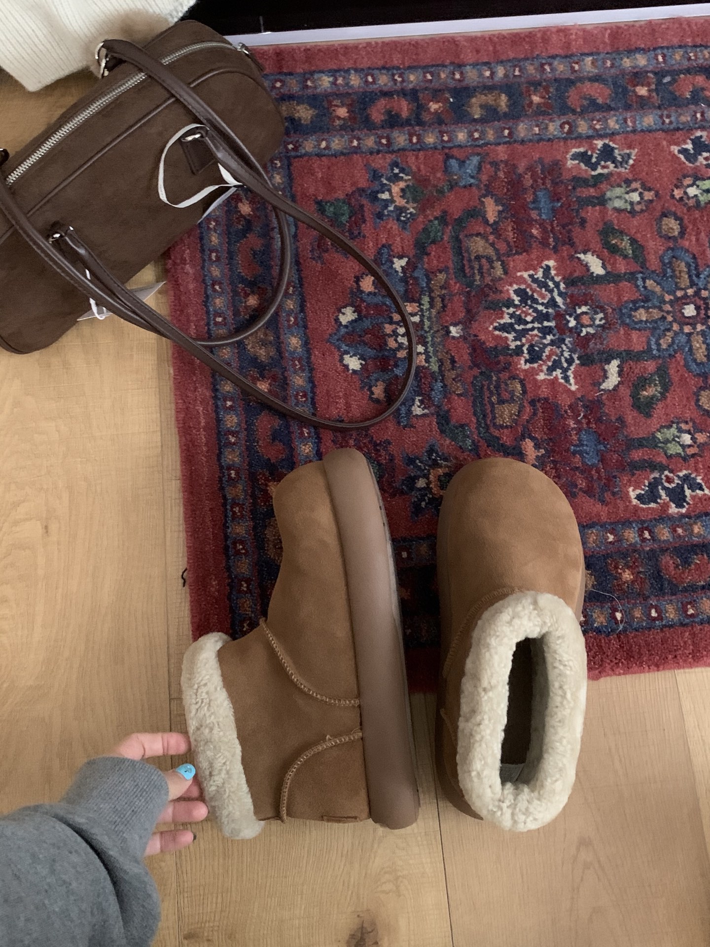 🔥【厚底！厚底！】UGG土豆短靴卷毛四色美拉德色女孩的梦中情靴全手工制作头层牛反绒 内里泰迪羊卷毛搭配超