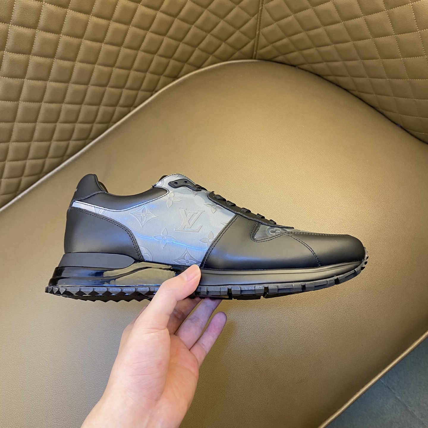 LV Style Leather Men's Shoes style reference detail image 6 from source 780813