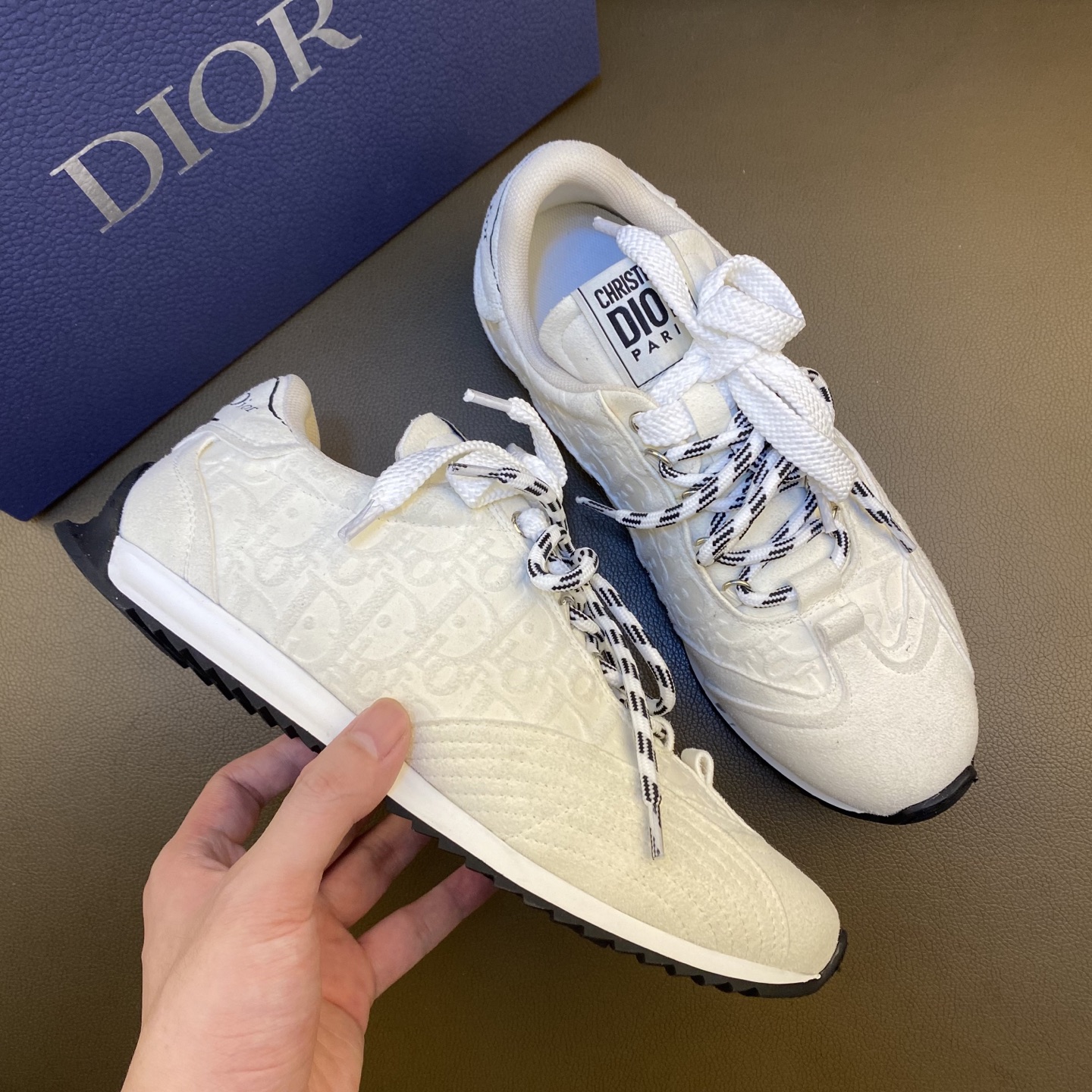 Dior Style Leather Men's Shoes style reference detail image 3 from source 782330