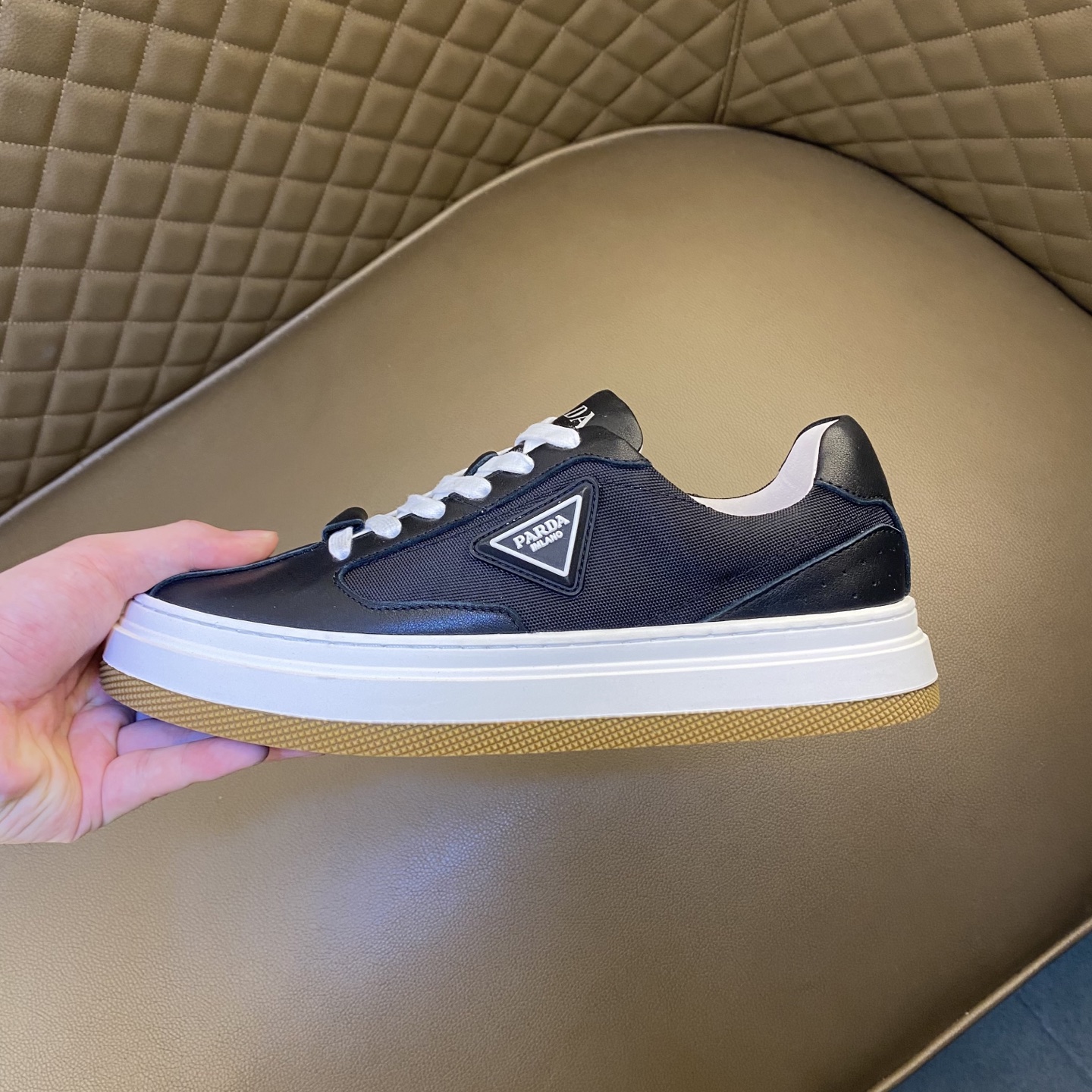 Prada Style Leather Men's Shoes style reference detail image 8 from source 781953