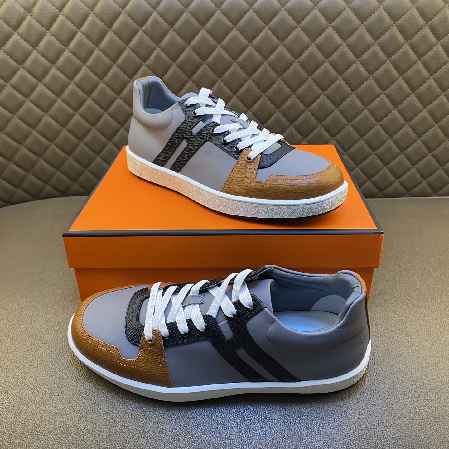 Hermes Style Leather Men's Shoes style reference detail image 5 from source 781592