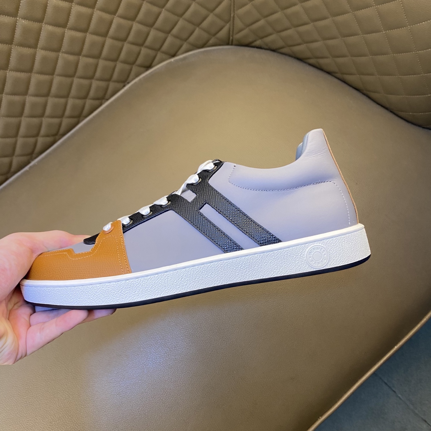 Hermes Style Leather Men's Shoes style reference detail image 8 from source 781592