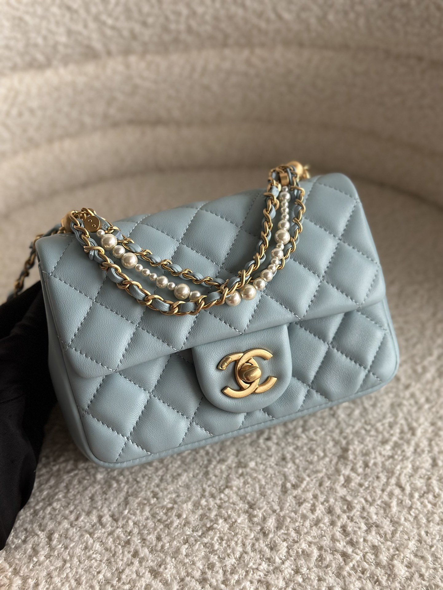 Chanel Classic Flap Bag AAA+
 Crossbody & Shoulder Bags Chains