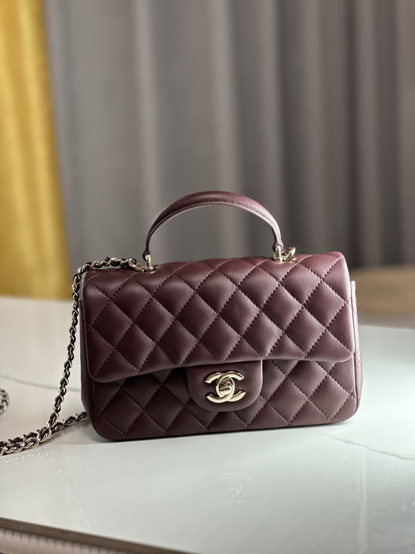 Chanel Classic Flap Bag Taschen Handtaschen Umhängetaschen  & Schultertaschen Burgund Rot