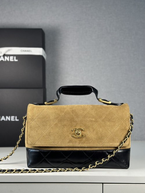 Chanel 25A Suede & Leather Flap Bag with Chain - Luxurious Design, Iconic Style 1 Chanel 25A Suede & Leather Flap Bag with Chain - Luxurious Design, Iconic Style