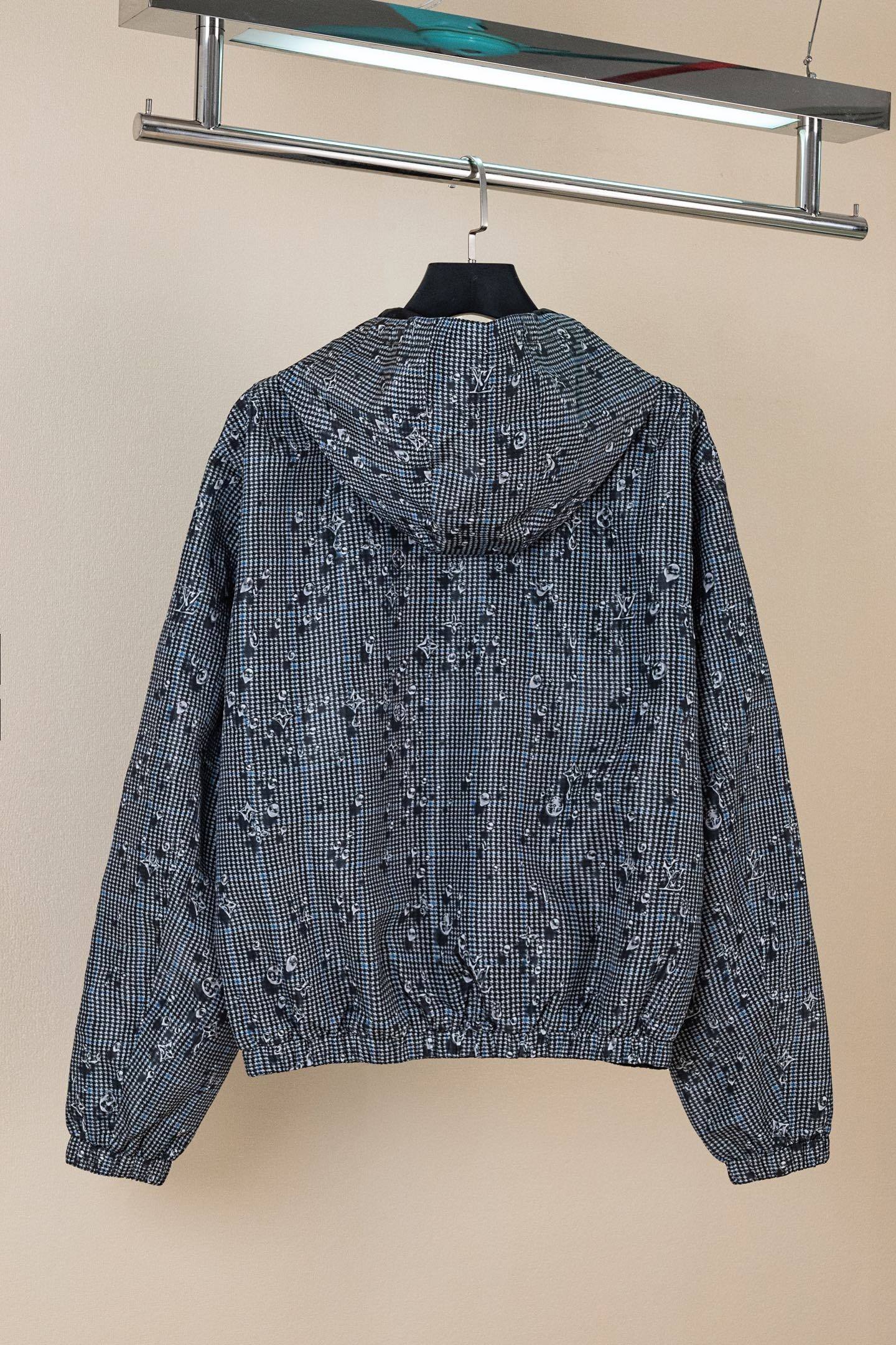 Alternative view of Louis Vuitton Windbreaker 07822