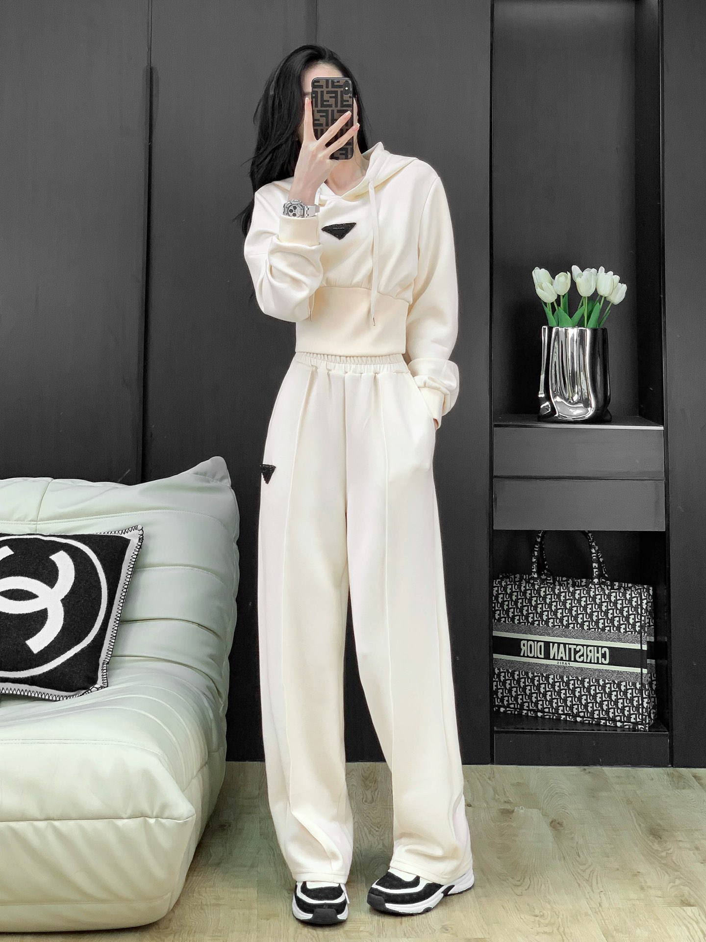 Prada Accelerated Cotton Hat Suit: High-Quality Women’s Suit with Exchange Support - 图片 3