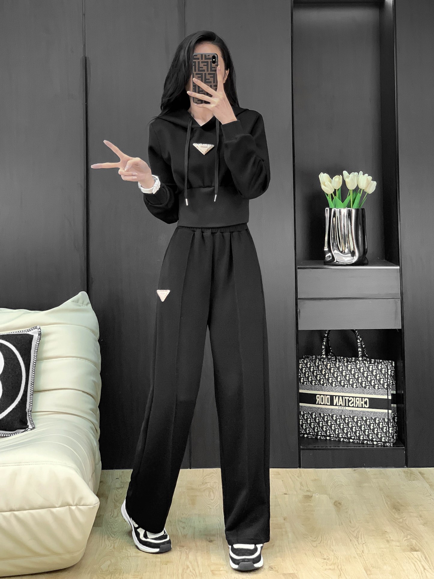 Prada Accelerated Cotton Fabric Women’s Suit with High Quality Support for Exchange - 图片 1