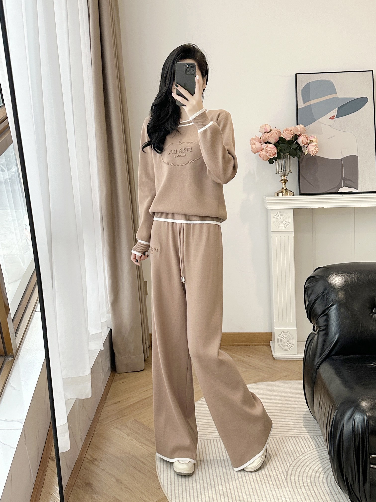 High-Quality Women’s Wool Suit by Prada with P-Bag Packing Support. - 图片 6