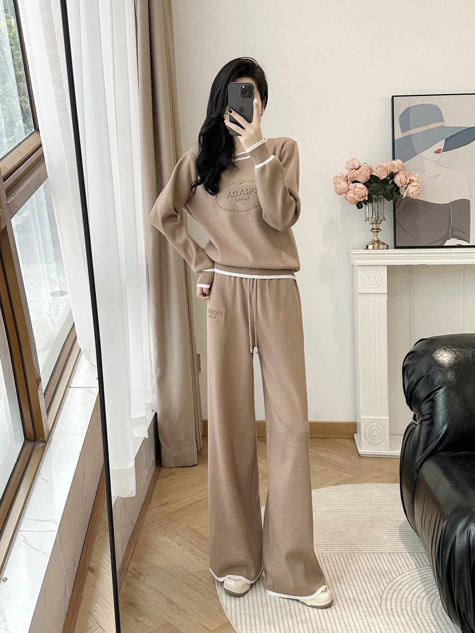 High-Quality Women’s Wool Suit by Prada with P-Bag Packing Support. - 图片 1