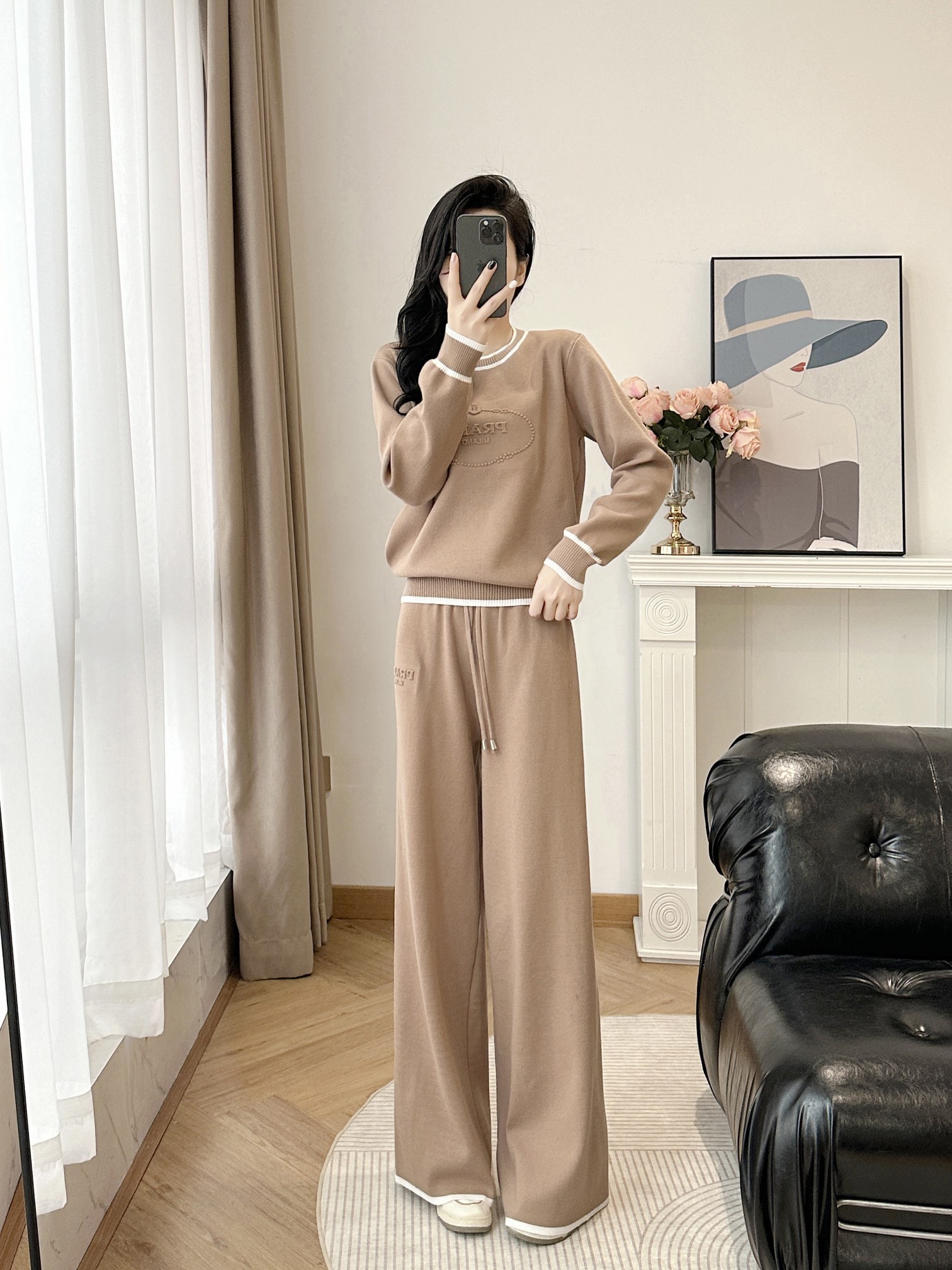 High-Quality Women’s Wool Suit by Prada with P-Bag Packing Support. - 图片 5