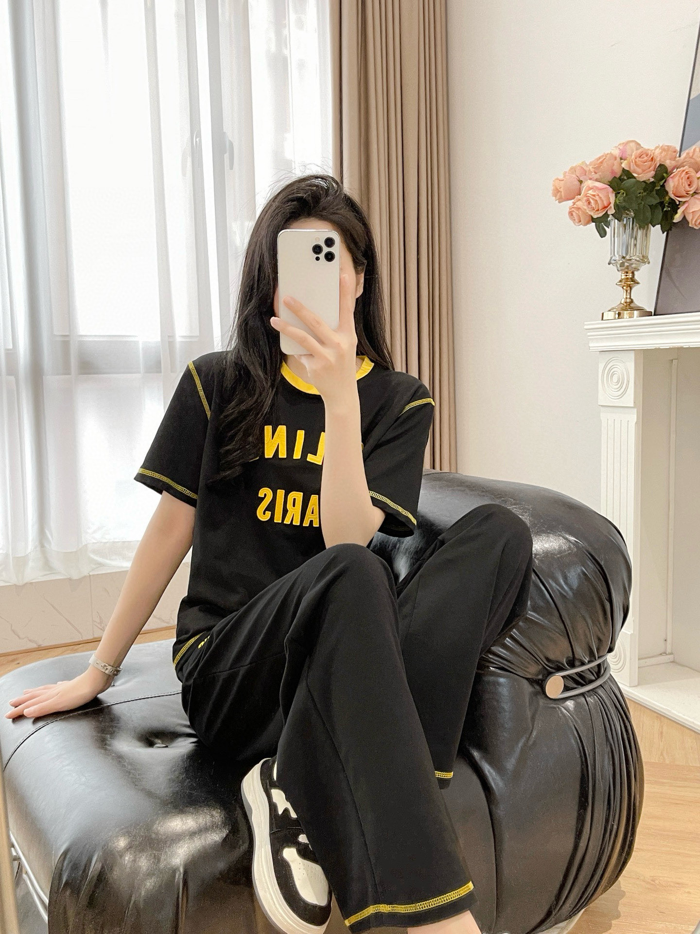 High-Quality Women’s Suit with Heavy-Pressure Embroidery by Céline in Various Sizes - 图片 4