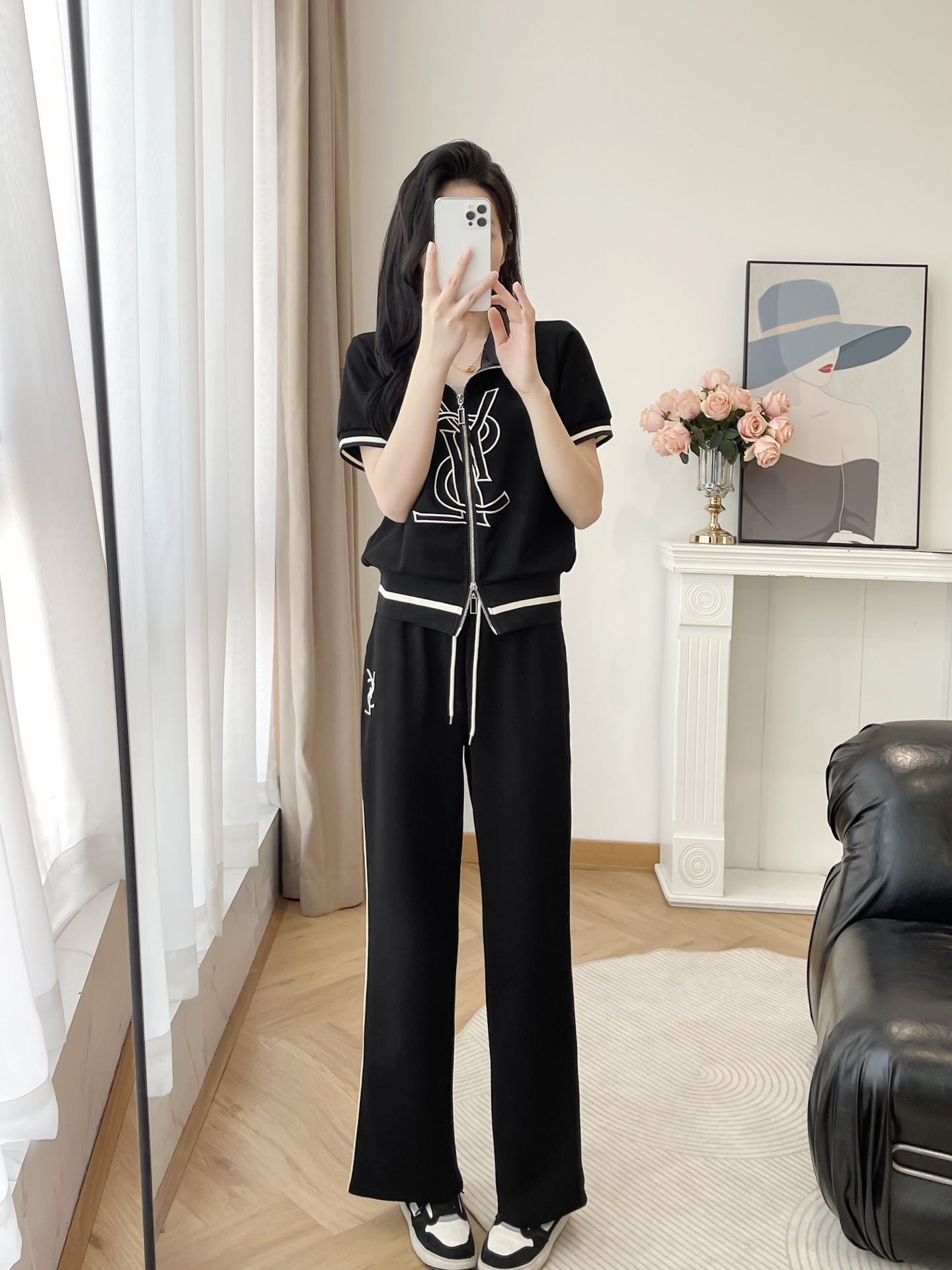 High-End Women’s Suit Packaged with New YSL 2025, San Roland’s Recreational Suite - 图片 4