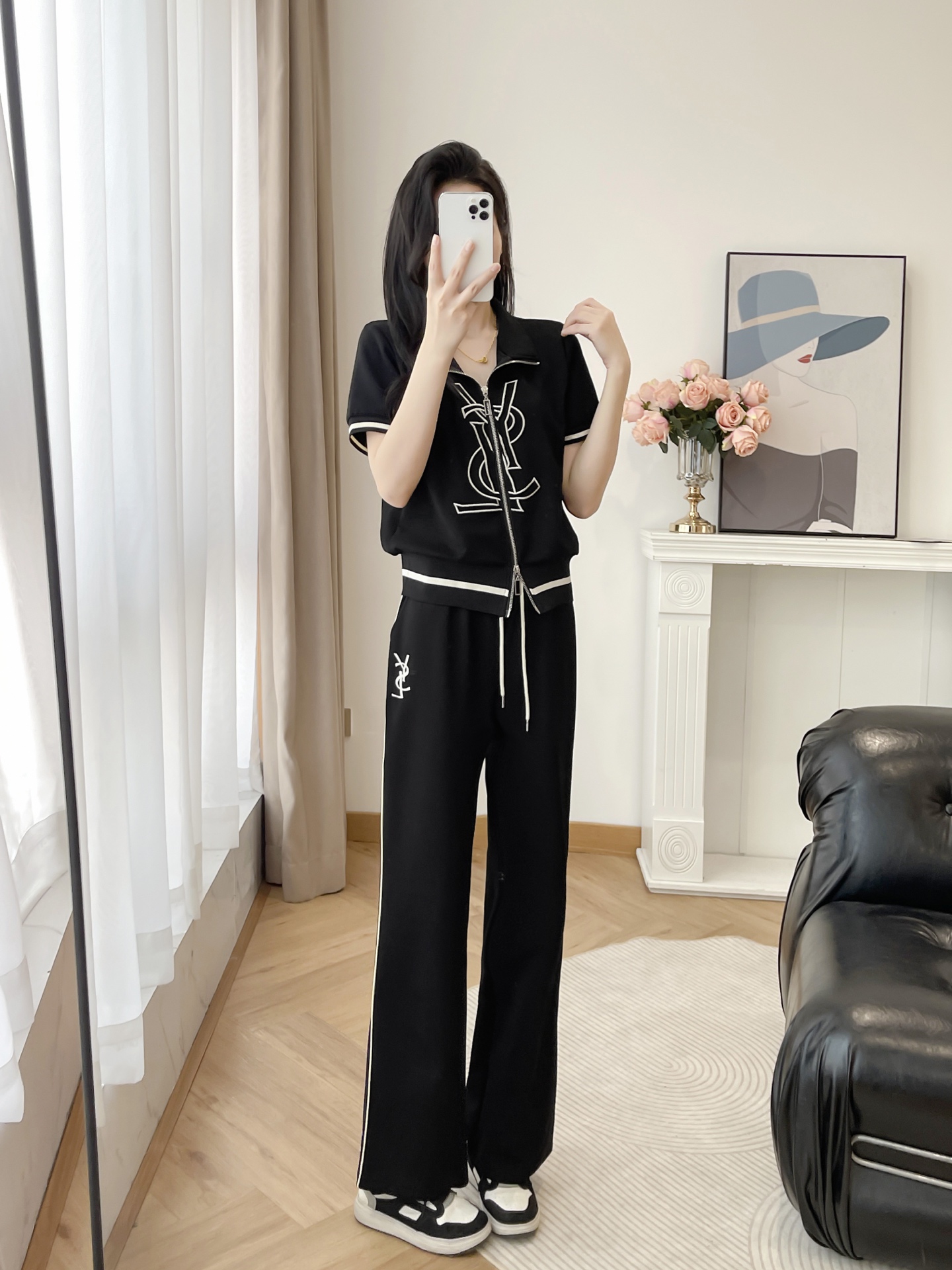 High-End Women’s Suit Packaged with New YSL 2025, San Roland’s Recreational Suite - 图片 1