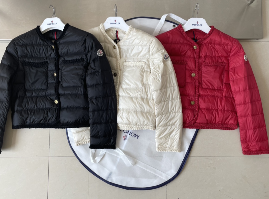 Chanel Ropa Abrigos y chaquetas Chaqueta de plumón Beige Negro Rojo Mujeres