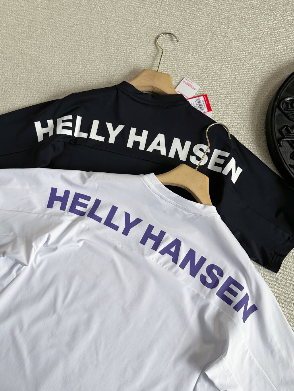 Alternative view of T-Shirt 04027