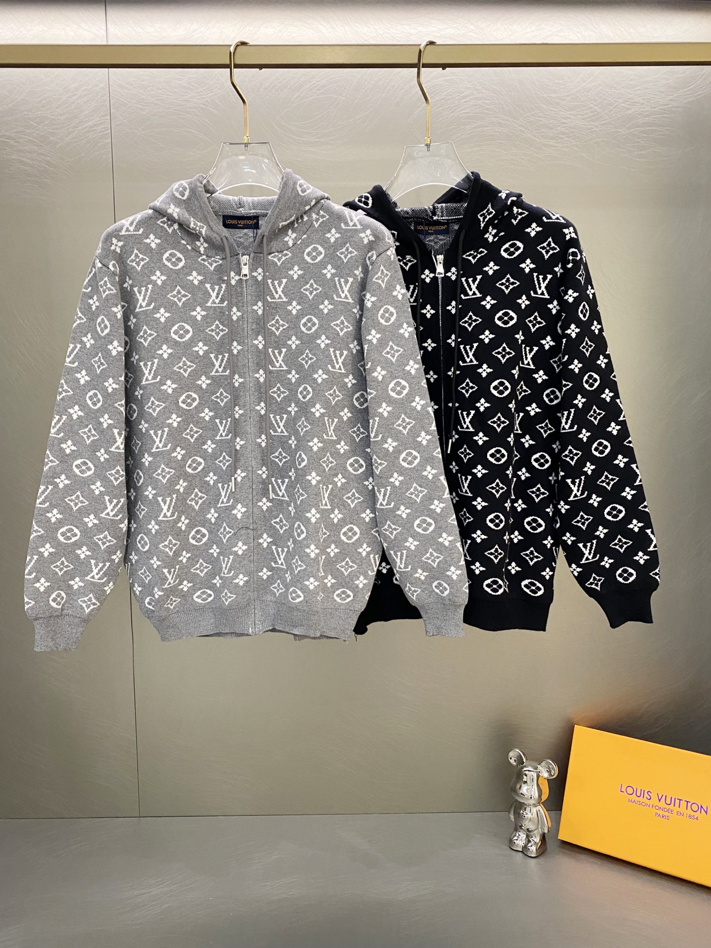 Louis Vuitton 2025 Logo Print Zip-Up Knitted Hoodie - Unisex Design