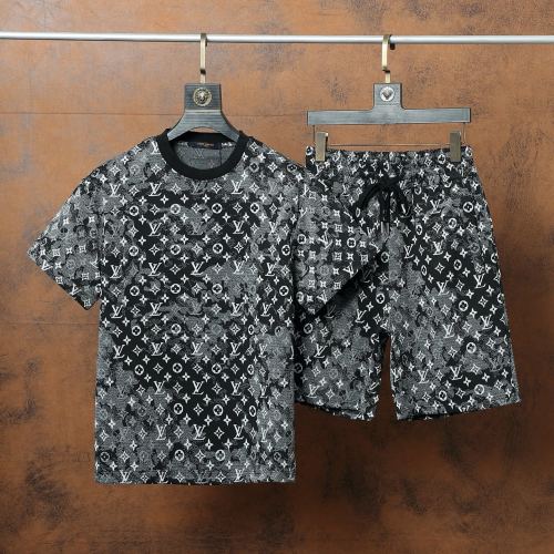 Louis Vuitton Monogram Jacquard Set - Camiseta y Pantalón Corto a Juego 31 Louis Vuitton Monogram Jacquard Set – Camiseta y Pantalón Corto a Juego