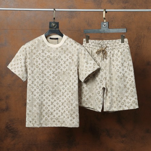 Louis Vuitton Monogram Jacquard Beige Set - Modern Fashion, Comfortable Fit 1 Louis Vuitton Monogram Jacquard Beige Set – Modern Fashion, Comfortable Fit